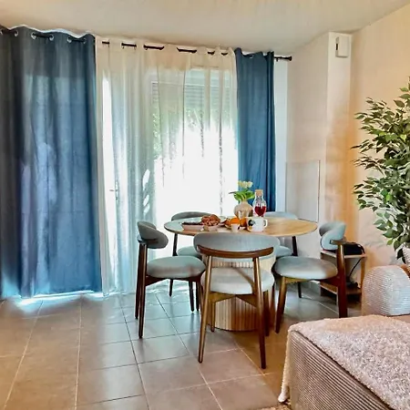 Apartment Charming House *